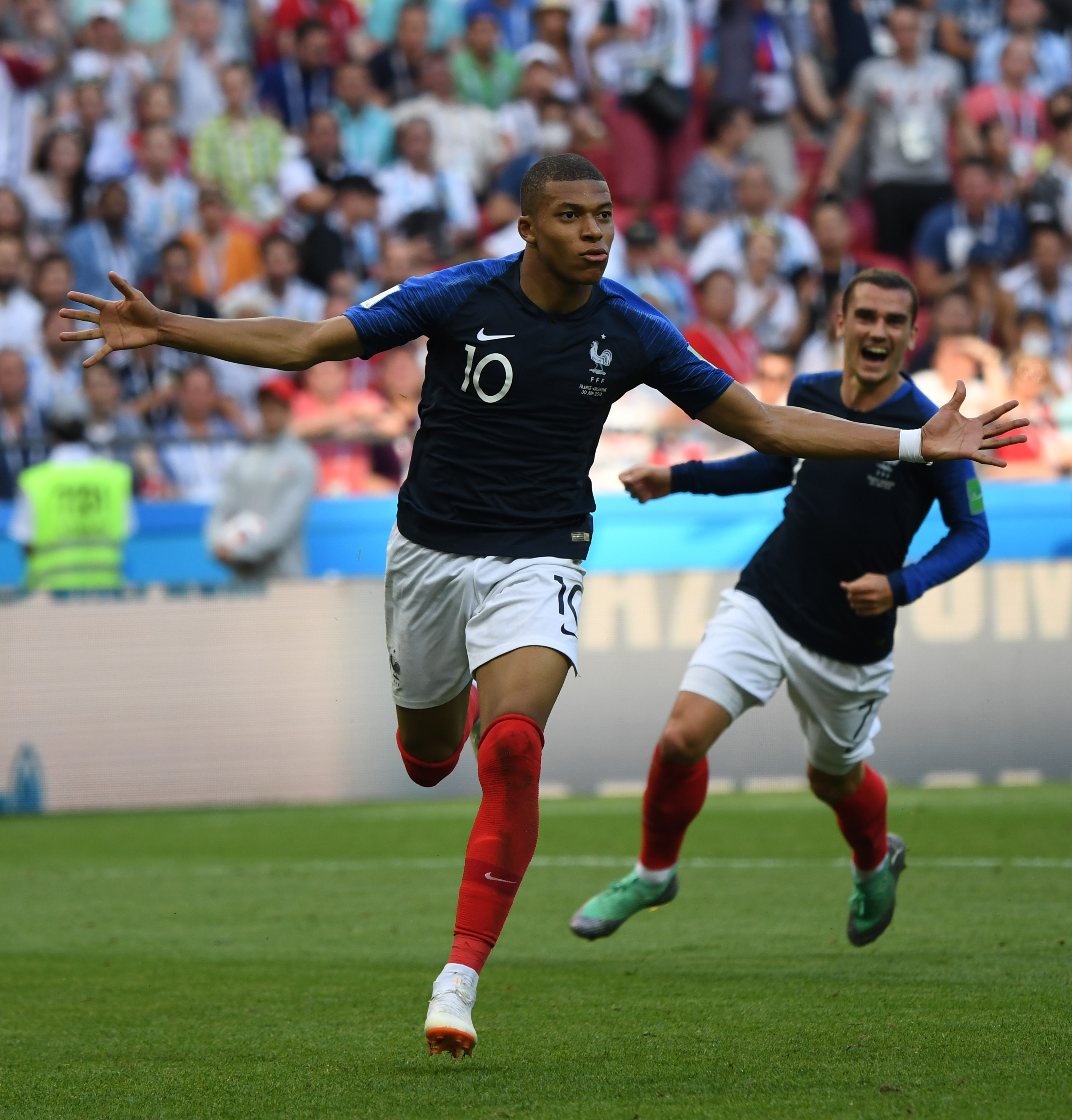 泽卡：这一年对我意义重大，动力十足准备好迎接未来的挑战（泽卡：这一年意义非凡，蓄势待发迎接未来挑战）