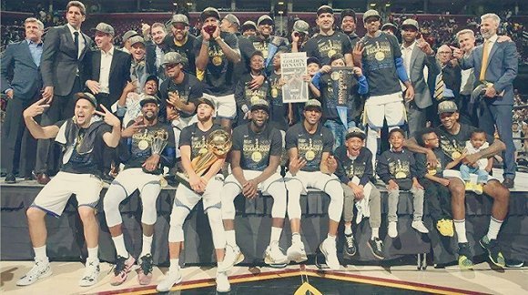 新星高光不断，未来无极限（新星持续发光，未来无限可能）