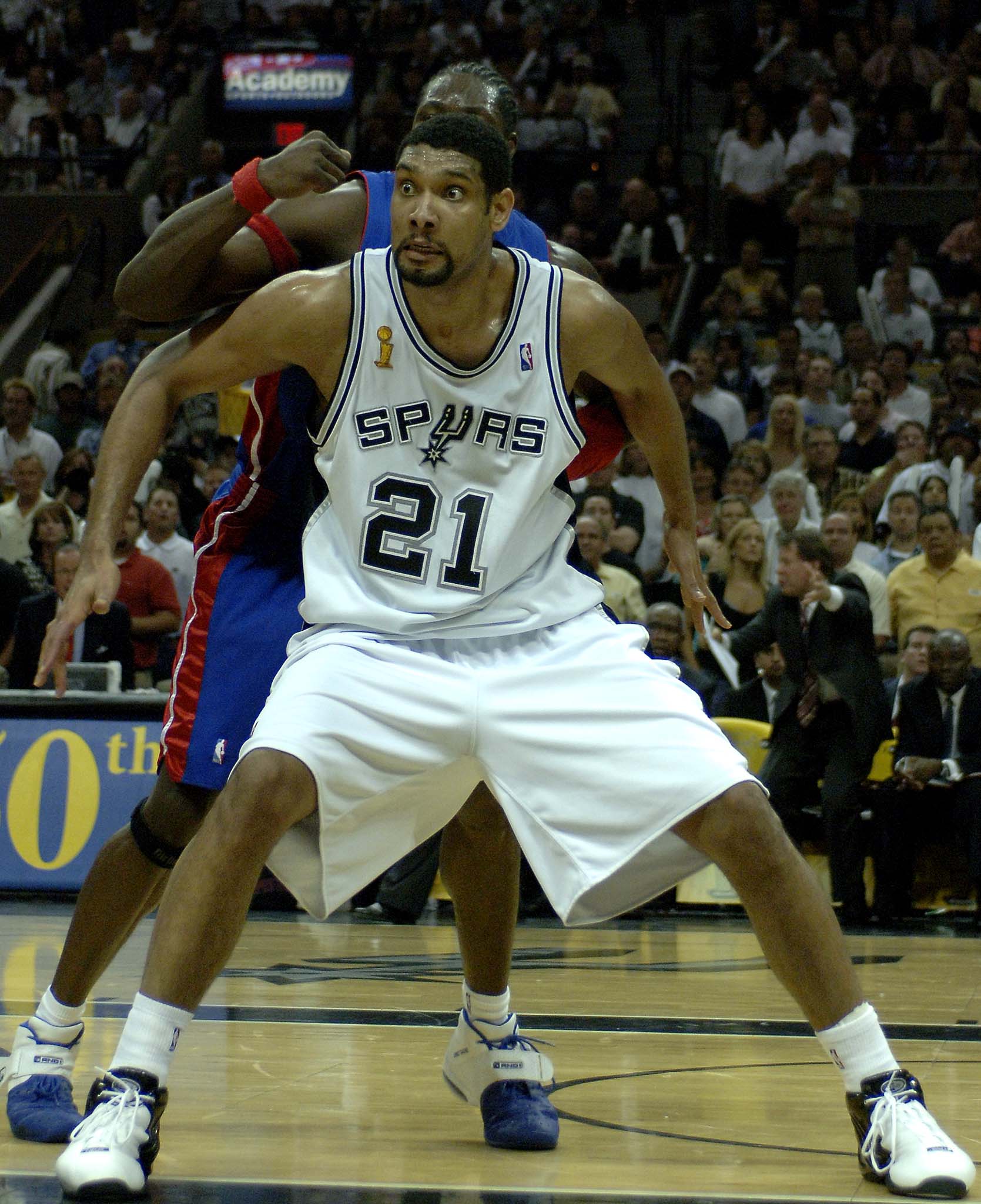 黄希扬：向余望在国奥遭受巨大质疑，归队后每个人都在鼓励他（黄希扬：向余望在国奥饱受质疑，归队后全队给予鼓励）