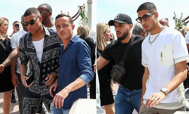 TA：利物浦的埃利奥特需要做出改变，德甲或许是完美之选（TA：利物浦埃利奥特亟需转变，德甲或成理想去处）