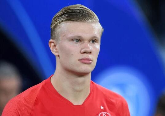 西裁委会主席：对金特罗的吹罚很满意，他能再执法皇马的比赛（西班牙裁委会主席：认可金特罗判罚，允许其继续执法皇马比赛）