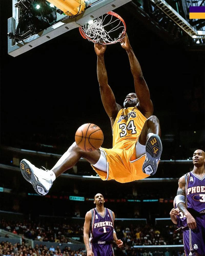 名记还原leeway事件：保罗私自指点伦纳德被小范甘迪警告（名记者解构Leeway风波：保罗擅自指点伦纳德遭小范甘迪警示）