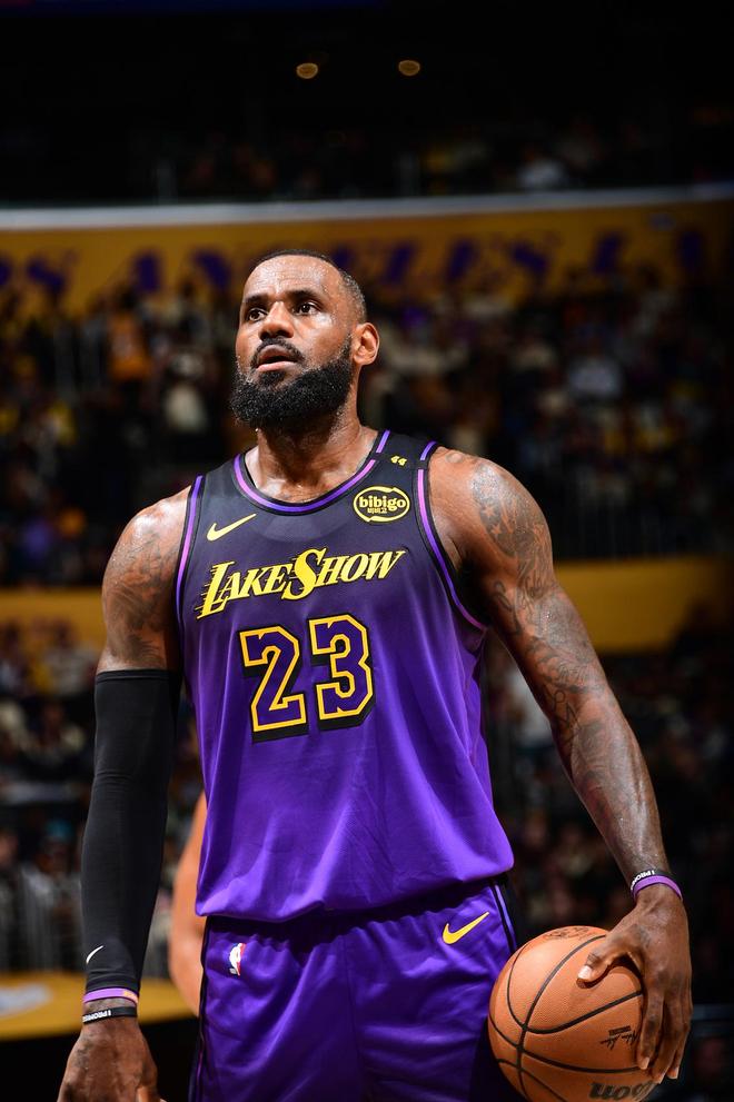 厄德高：马杜埃凯展现出顶级的射术，热苏斯复出后非常激动（厄德高：马杜埃凯终结能力顶级，热苏斯伤愈复出令人振奋）