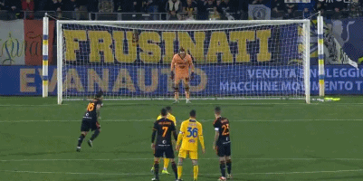 骑士内线组合压制对手