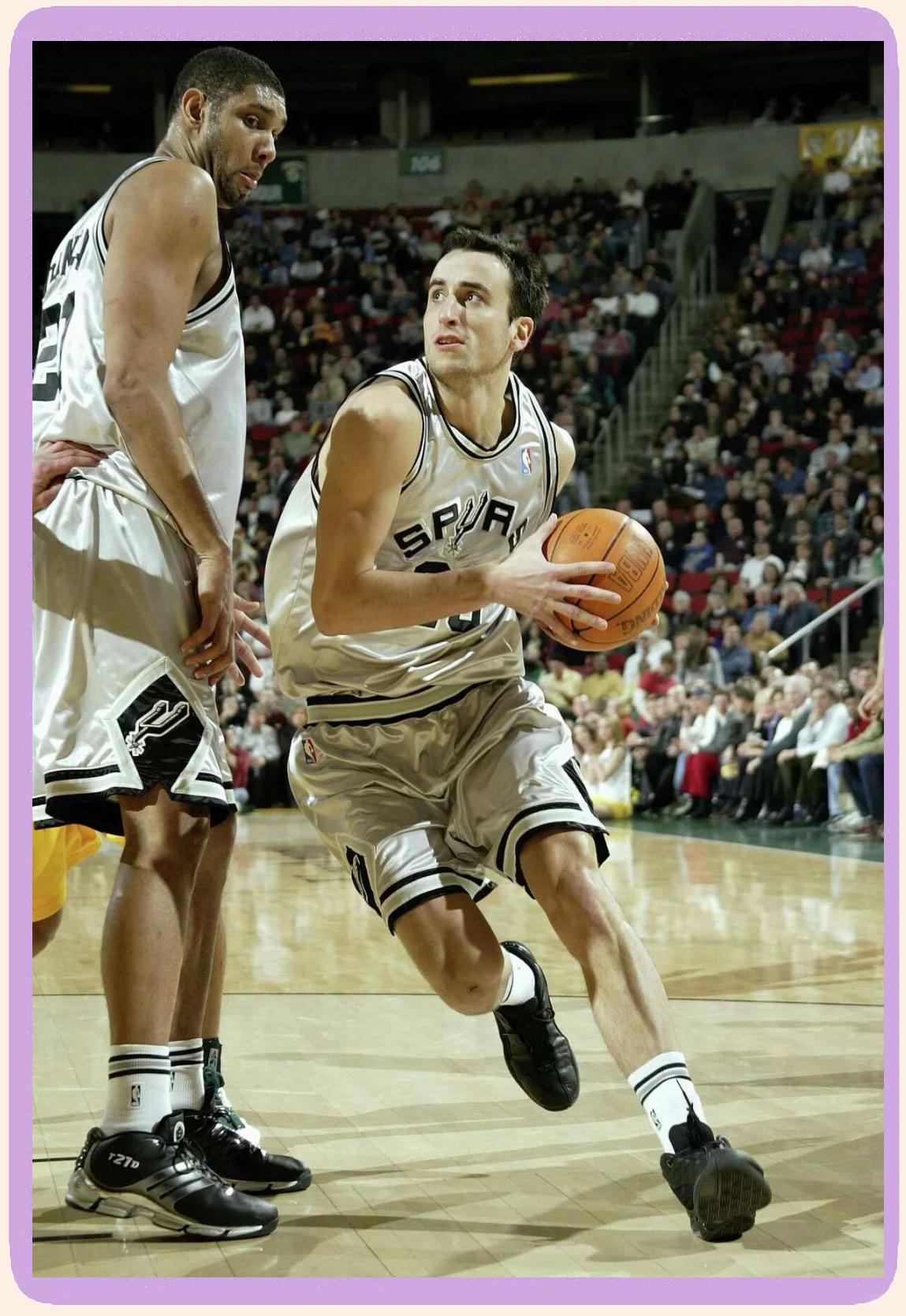 球队在对方主场打出统治级表现（球队客场上演统治级发挥）