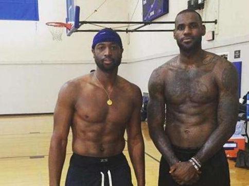 21世纪五大联赛外场球员出场时间榜：C罗、拉莫斯、梅西前3（21世纪五大联赛外场出场时间排行：C罗、拉莫斯、梅西位列前三）