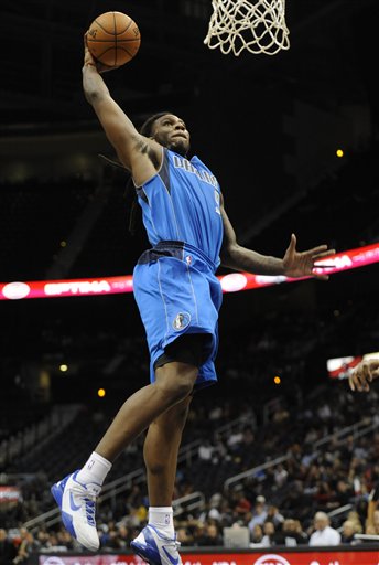 韩媒：韩足协要求蔚山HD对申台龙涉嫌殴打球员一事展开调查（韩媒：韩国足协敦促蔚山HD启动对申台龙疑似殴打球员事件的调查）