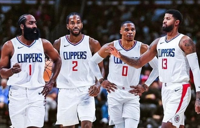 被阿森纳攻破球门，拜仁本赛季欧冠首次落后（阿森纳率先破门，拜仁本季欧冠首次落后）