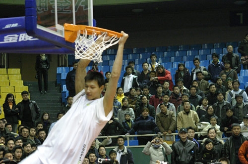 洪明甫：下场打加纳吴贤揆会首发；玻利维亚比外界看到的更强（洪明甫：战加纳吴贤揆将首发，玻利维亚实力被低估）