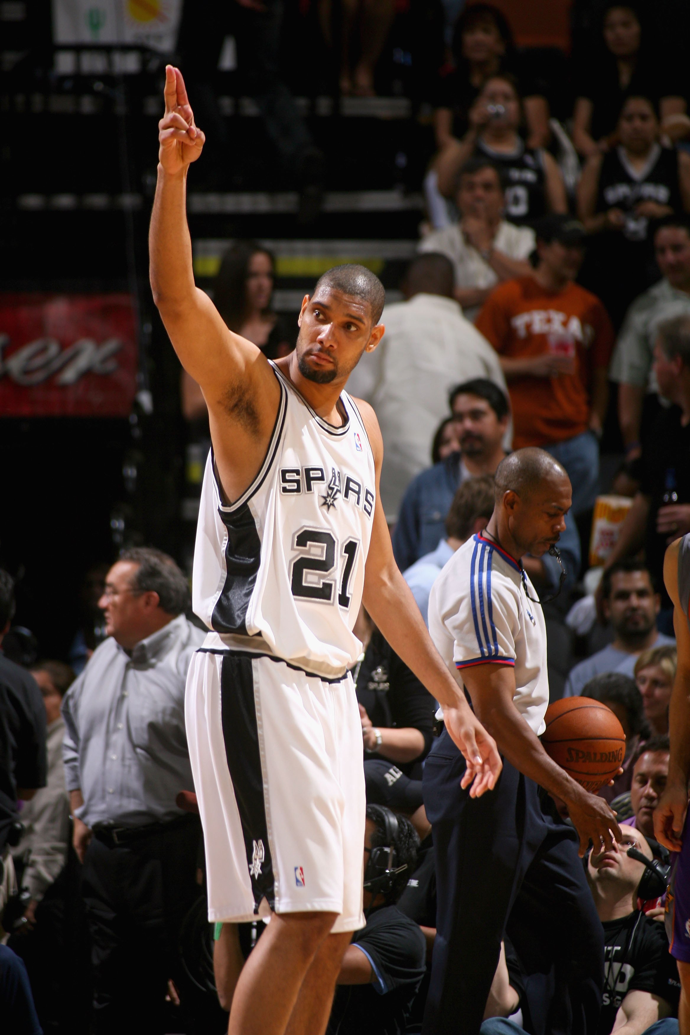 动刀别动到大动脉就行！今年海港出场四大天王 维塔尔最猛（下手别伤到要害！本季海港四大天王齐登场，维塔尔最强）