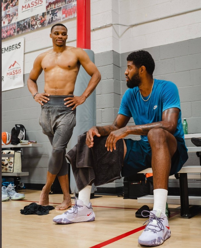 特朗普二儿子：是蓝军邀请我爸颁奖的，他们说这是最大的荣誉（特朗普次子：蓝军邀请我父亲颁奖，称此为最高荣誉）