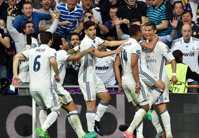 莱万：失去袖标很难过，但感受到了球迷的爱；不恨普罗别日（莱万：失去队长袖标虽难过，却感受到球迷的爱；对普罗别日无怨）