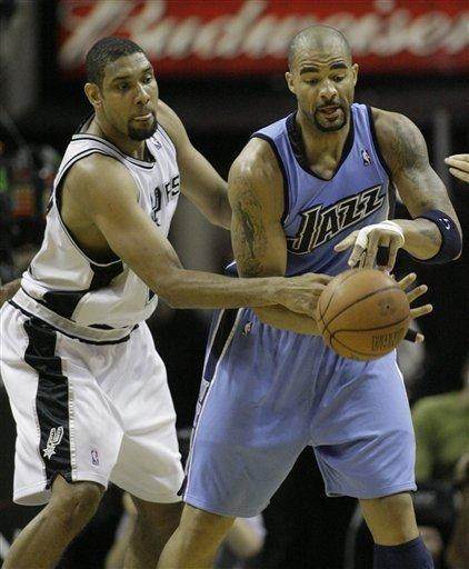 5200万镑+1.2亿空间！利物浦抢卡马文加，皇马卖人悬念炸了？（5200万镑报价+1.2亿预算腾挪！利物浦围猎卡马文加，皇马是否放人成谜？）