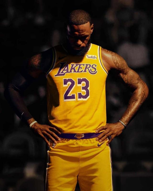 电讯报：由于过去两个赛季多次延迟开球，曼城被罚300万镑（电讯报：曼城因近两季屡次延迟开球遭罚300万英镑）